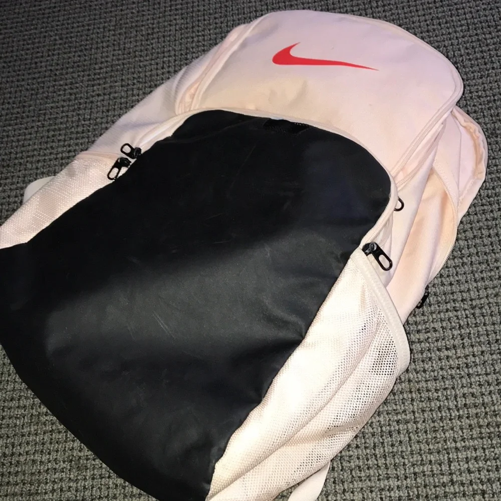 Nike Men’s Black and Light Pink Backpack